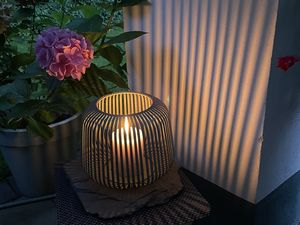 Windlicht auf einer Terrasse